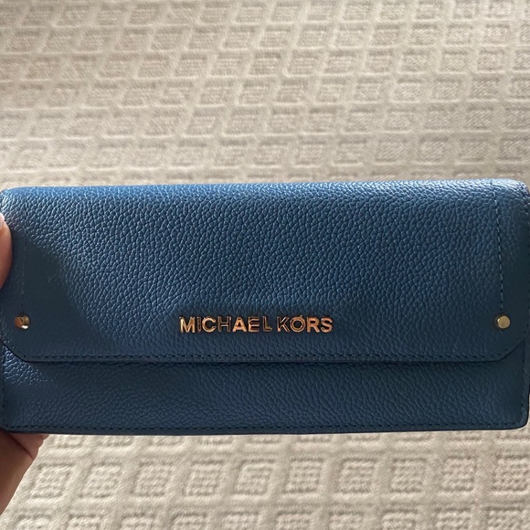 Michael Kors Other - Micheal Kors Jet Set Large Trifold Wallet Michael Kors Other - Micheal Kors Jet Set Large Trifold Wallet